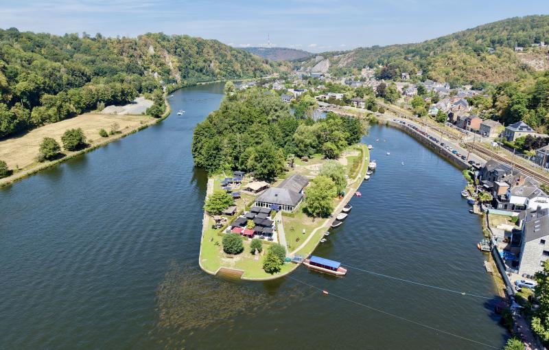 Croisière en bateau et repas sur l'île d'Yvoir