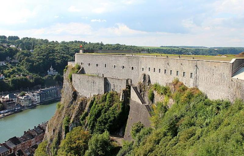 Visite de la citadelle de Dinant, repas-détente sur l'île d'Yvoir et visite de la brasserie du Bocq